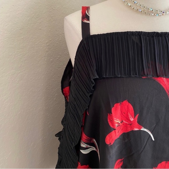 Women’s Plus Size Summer Top w Tie Cold Shoulders & Lace Black Red Floral 4X - Picture 2 of 11